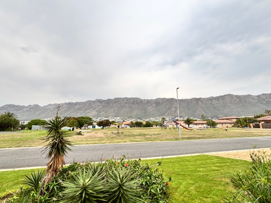 3 Bedroom Property for Sale in Dobson Western Cape